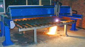 Masina de debitat oxigaz si plasma Suceava